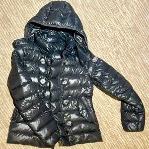 Down Jacket Moncler. Dark gray color. Size 1